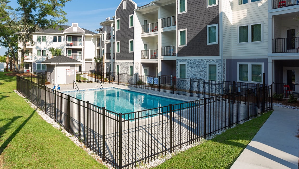 Exterior pool